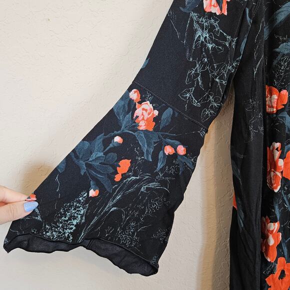 Lafyette 148 Floral Bell Sleeve Shift Dress in Black/Multi Women's Medium NWT - Picture 5 of 9